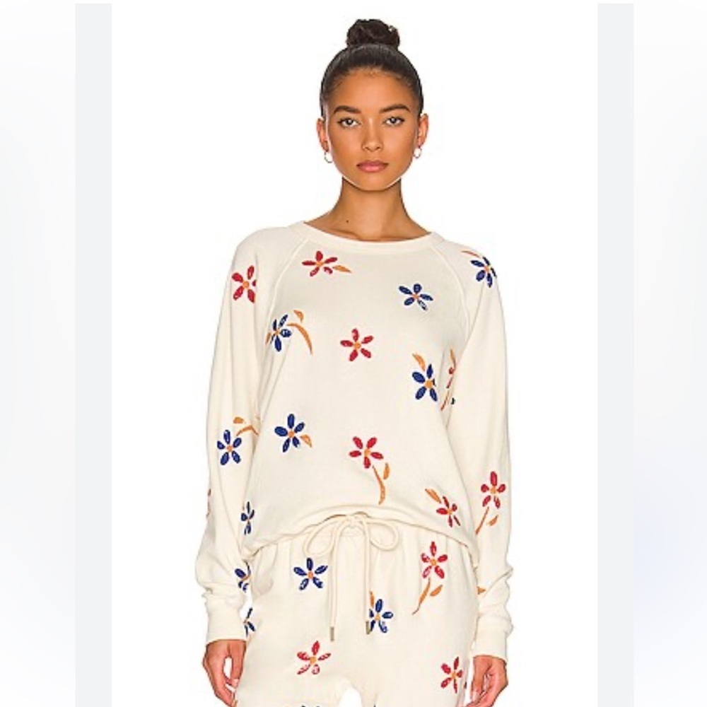 The Great college sweatshirt in washed white with western floral. Size 2 /M